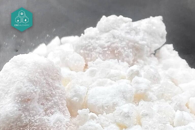 Cristales de CBD: pureza máxima para un bienestar integral, explorando todas las posibilidades.