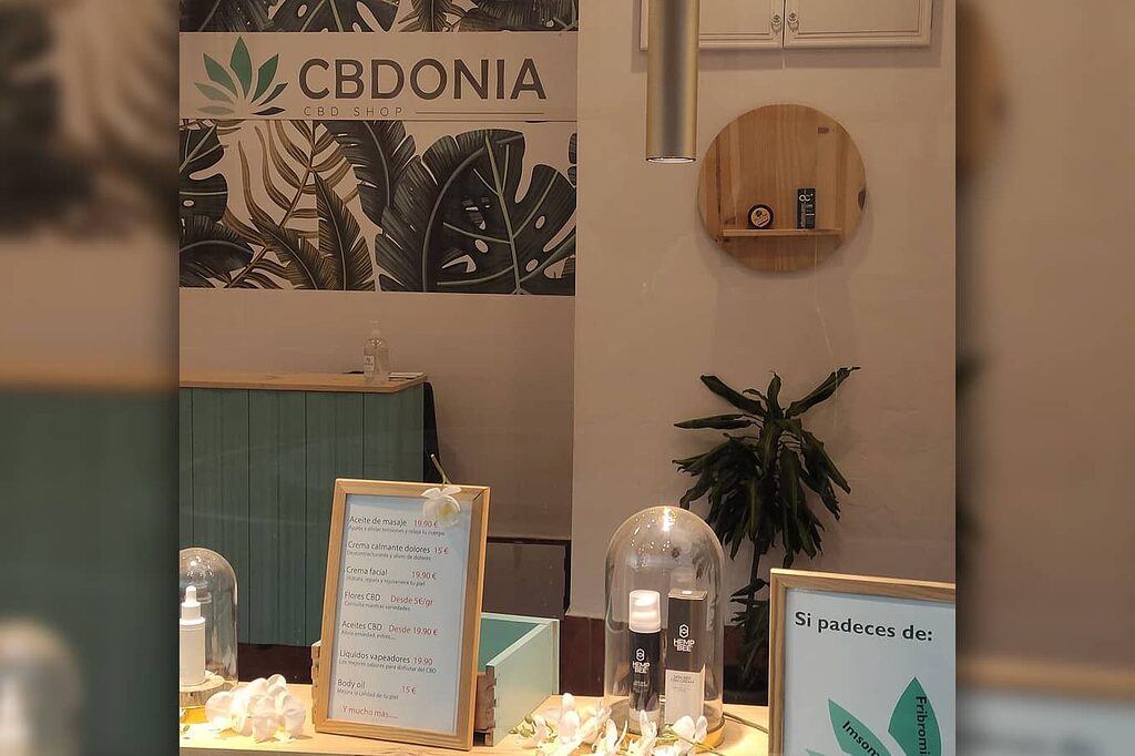 Safe shopping at CBD Seville store: quality guaranteed.