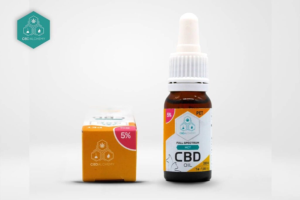 CBD oil for cats 5% is ideal for small to medium sized cats because of its appropriate concentration.