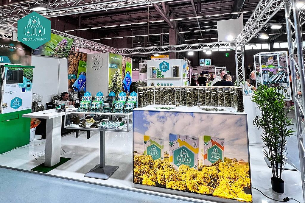 Diversity of CBD products: oils, flowers, vapes and more for your well-being. Quality and diversity define our selection of CBD products.